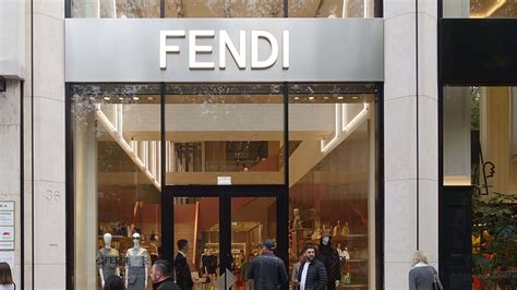 fendi svizzera lavora con noi|fendi careers.